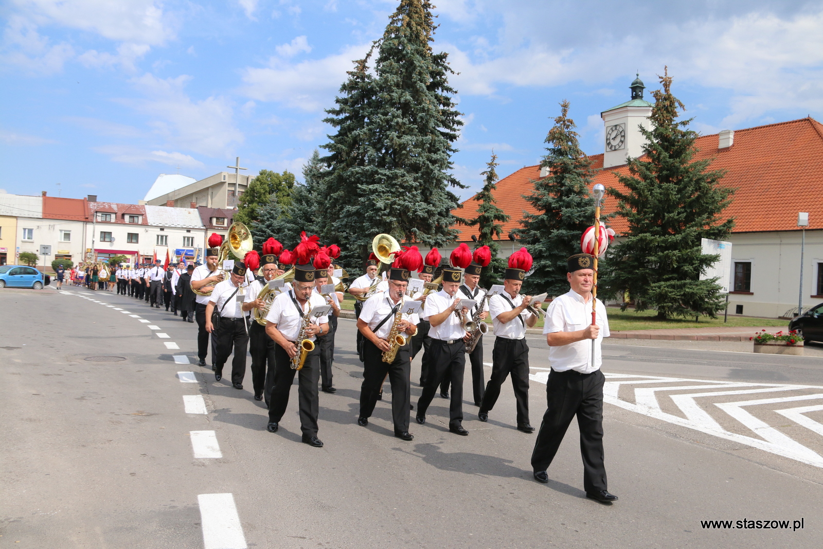 Podziękowali rolnikom za pracę - dożynki w Staszowie