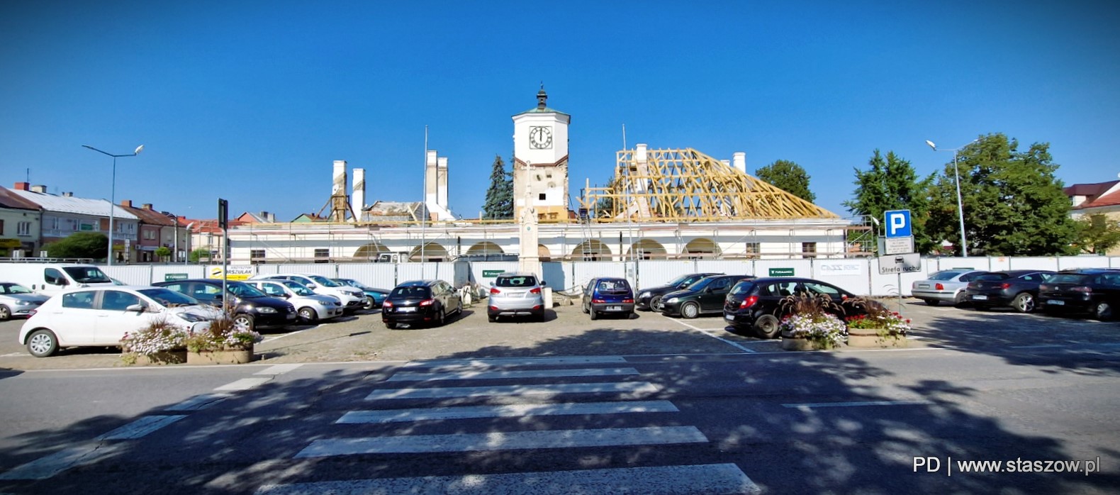 Remont staszowskiego Ratusza w toku