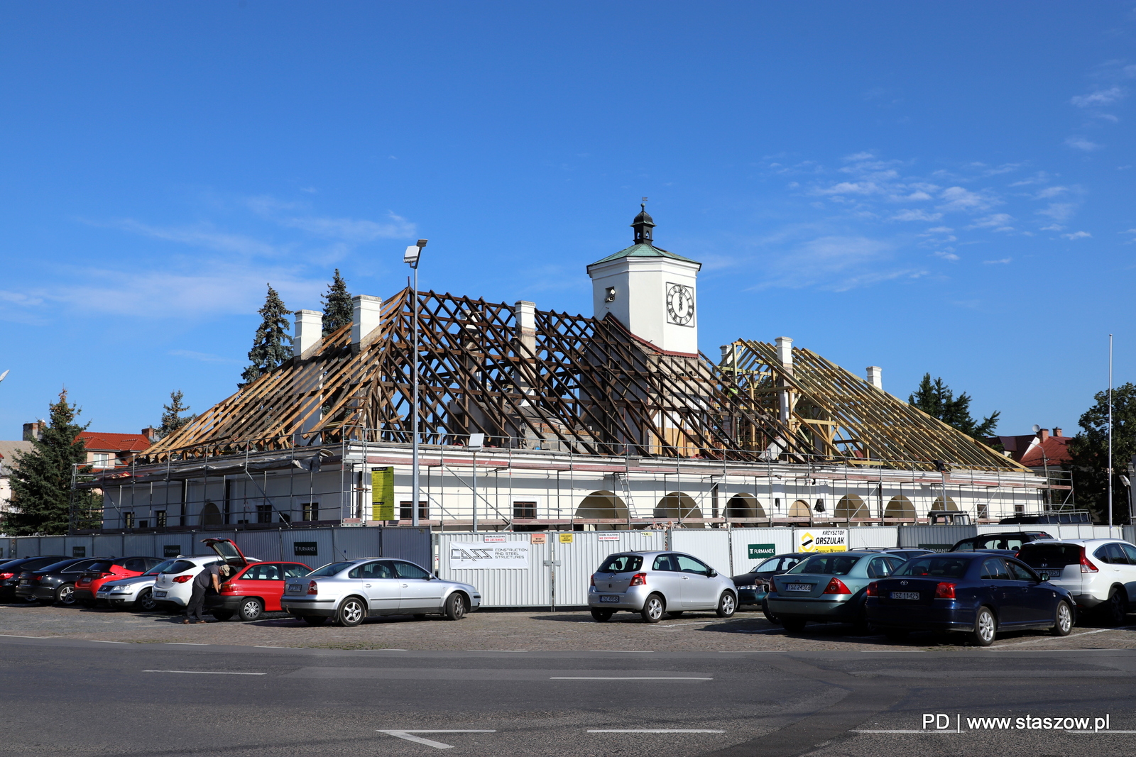 Remont staszowskiego Ratusza w toku