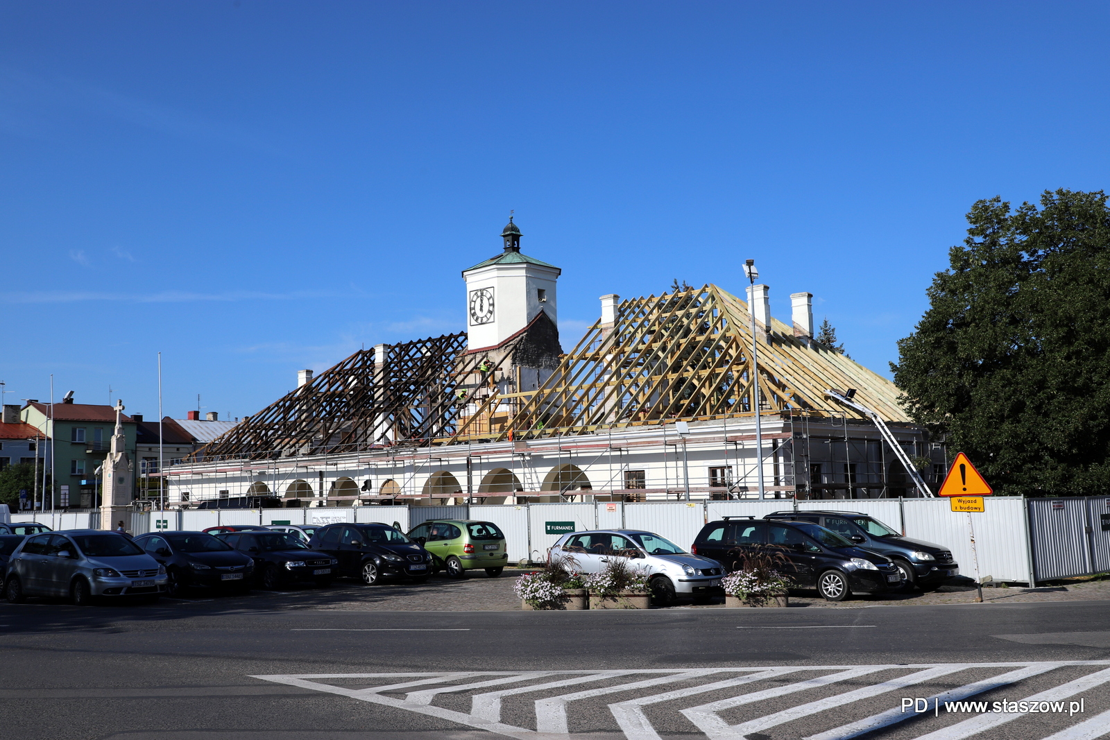 Remont staszowskiego Ratusza w toku